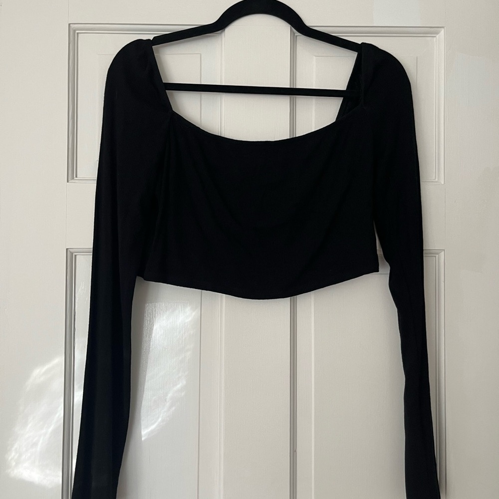 Crop Black Long Sleeve Women's Top